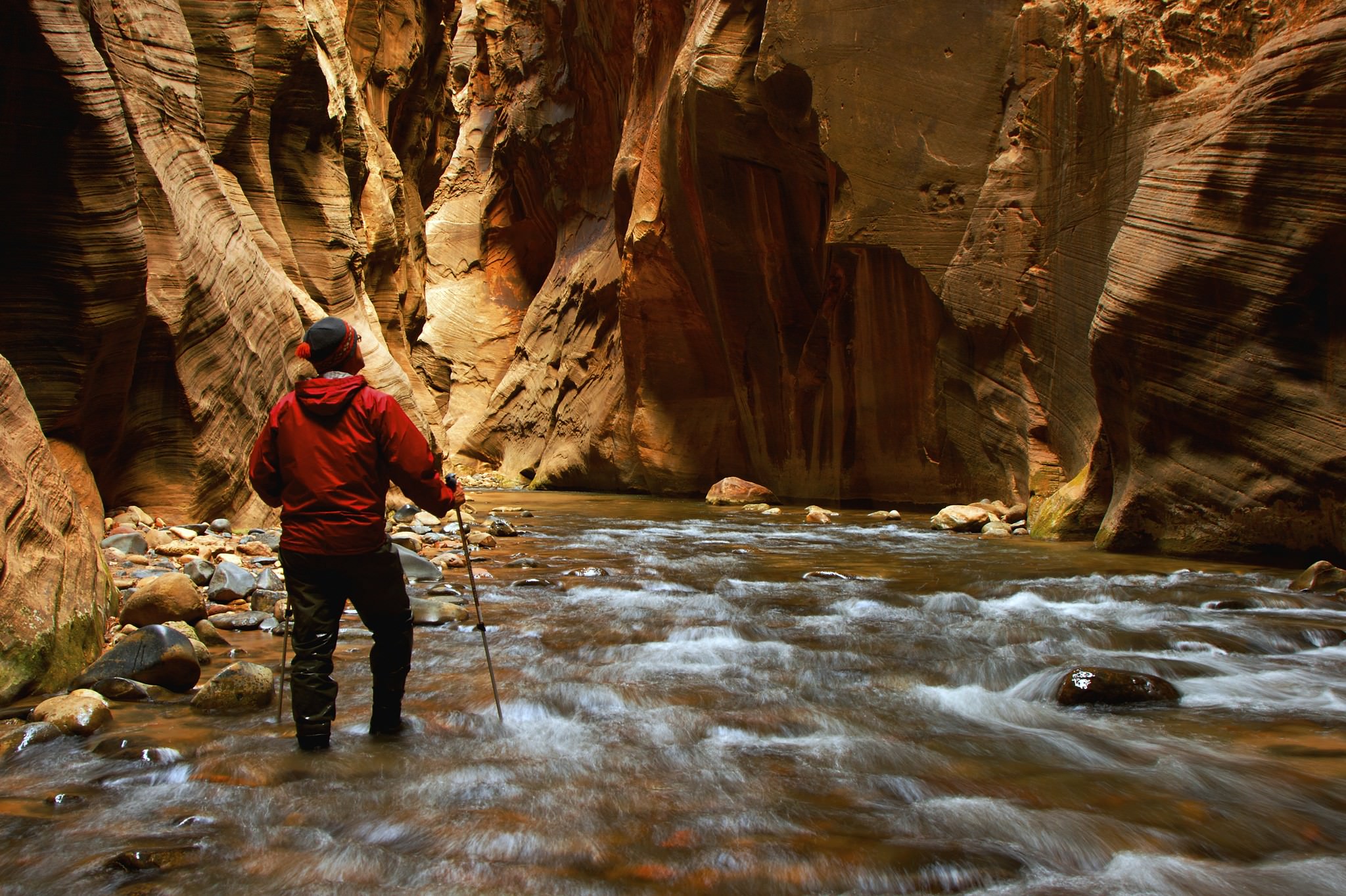 hike into the narrows-zion-narrows-2048x1363