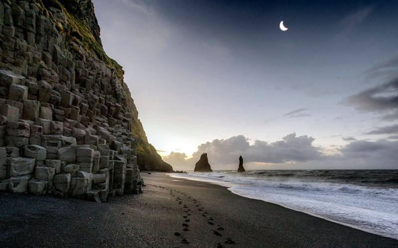 south-coast-reynisfjara-black-sand-beach south-coast-reynisfjara-black-sand-beach
