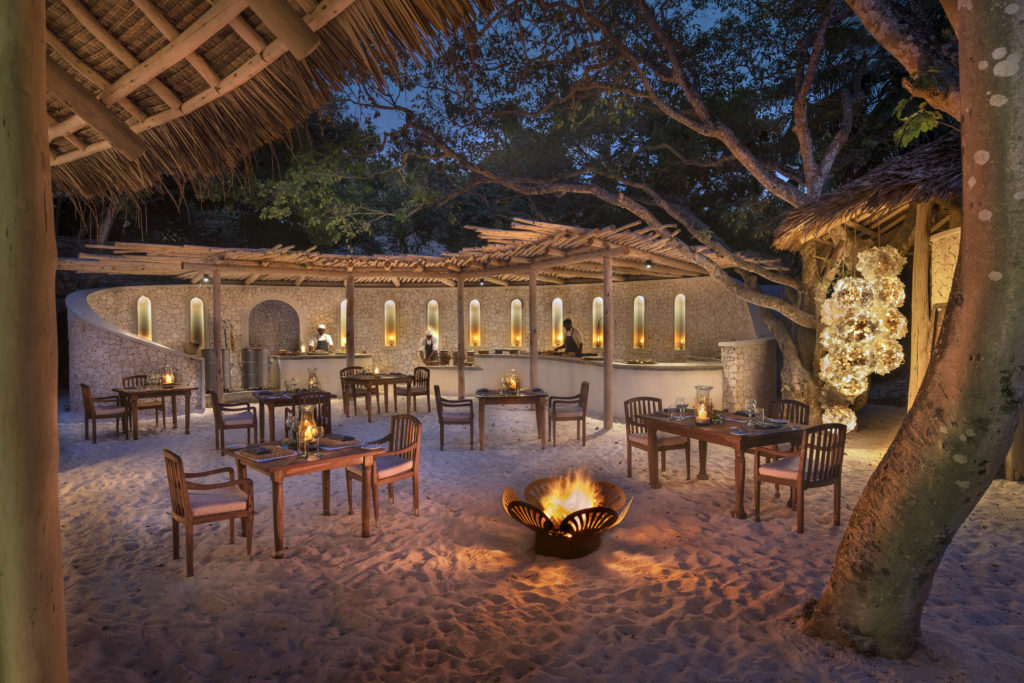 Zanzibar-Mnemba-Island-Dining-Area _3_