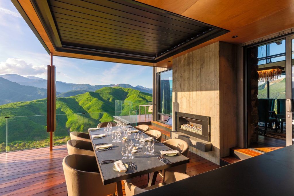 Falcon Brae 4c.villa - deck dining Falcon Brae 4c.villa - deck dining