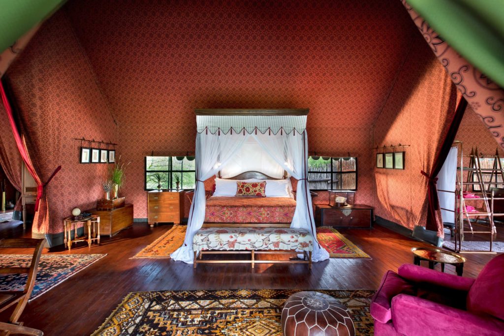 4Jack’s-Camp-–-Guest-Tent-Bedroom