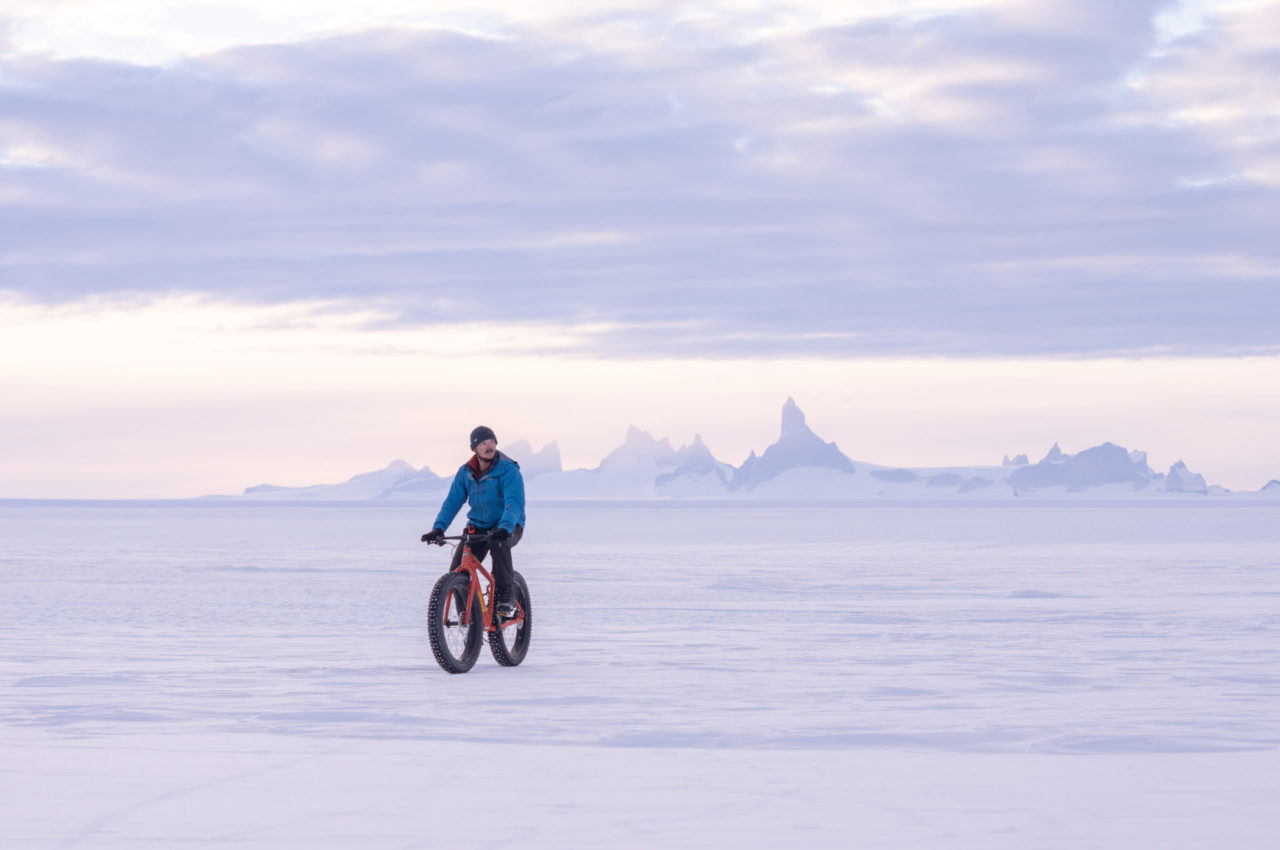 FAT BIKING ON ICE